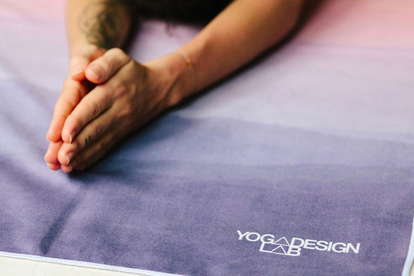 Yoga Design Lab Yogamatte Handtuch Atmen